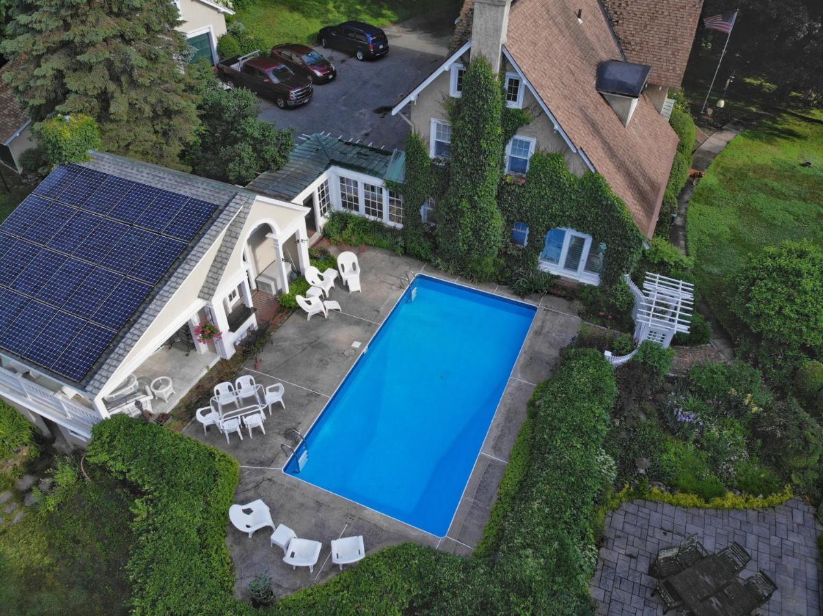 Howarth House Bed And Breakfast Фичберг Экстерьер фото