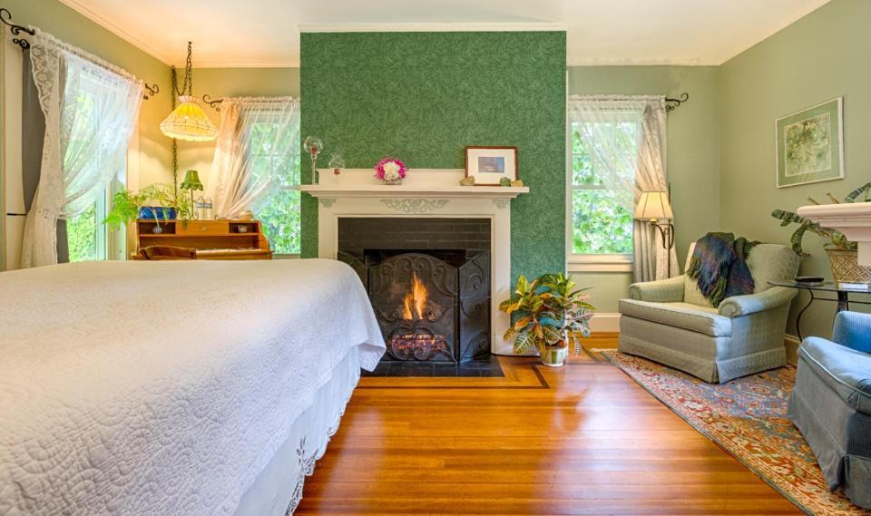Howarth House Bed And Breakfast Фичберг Экстерьер фото