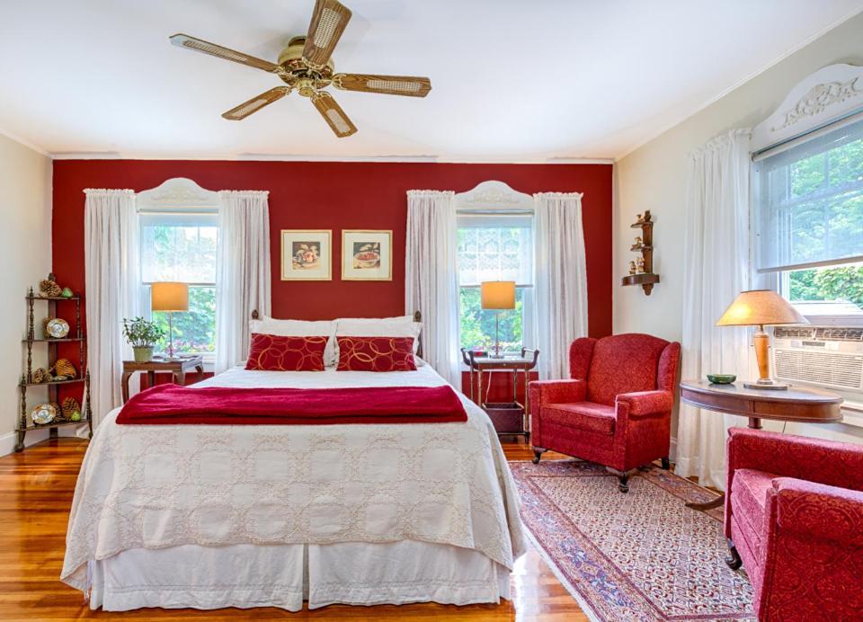 Howarth House Bed And Breakfast Фичберг Экстерьер фото